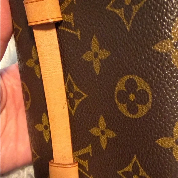 Louis Vuitton RARE Pochette Florentine Monogram Shoulder Bag - Picture 9 of 11